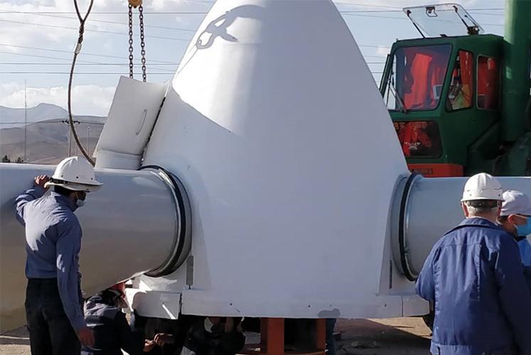 اولین توربین بادی 250 کیلوواتی در منطقه بادی بینالود نصب شد
