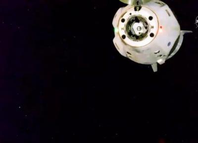 فیلم، بازگشت فضانوردان به زمین: سفینه دراگون از ایستگاه فضایی جدا شد