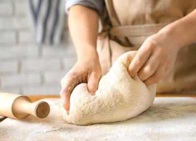 طرز تهیه خمیر جادویی؛ مناسب برای پخت غذاهای متنوع