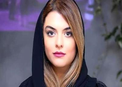 سلفی دنیا مدنی با گل مژه اش
