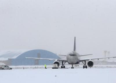 برف، چندین پرواز مهرآباد را لغو کرد