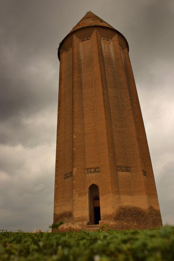 آشنایی با برج تاریخی گنبد کاووس